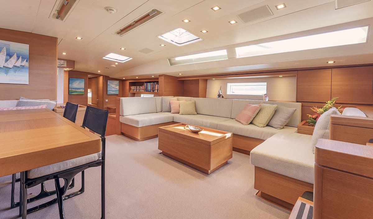 The saloon aboard Sailing Yacht Freebird